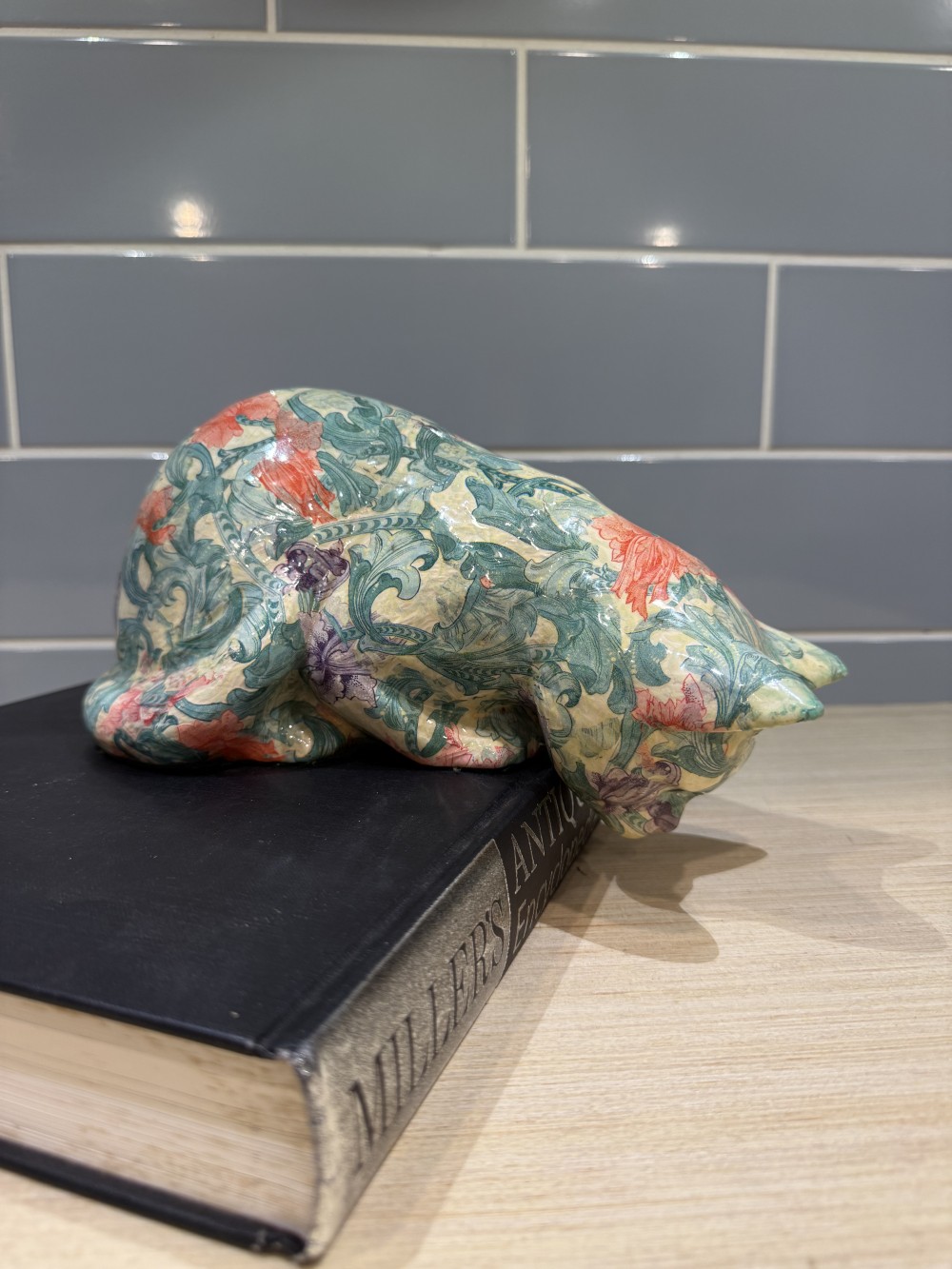 Vtg. Floral Decoupage Cat