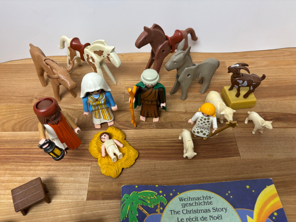 Vintage 1999 Playmobil Christmas Nativity Set Figures Animals Accessories Story Booklet
