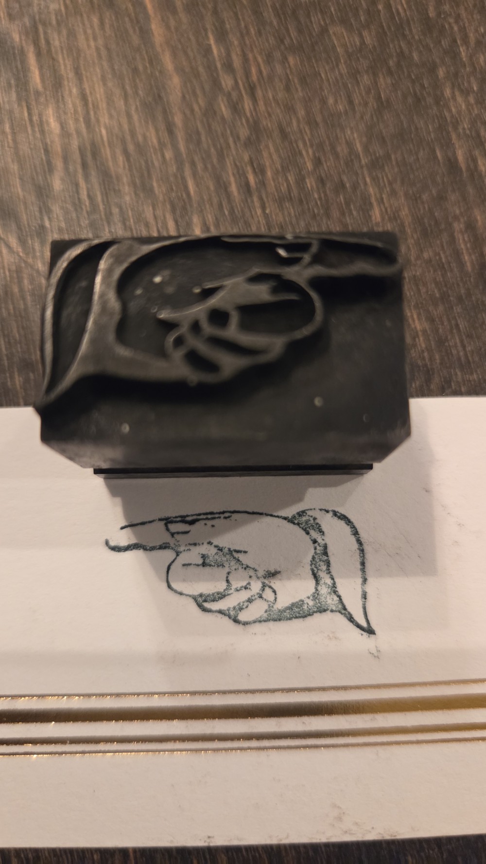 DO-1826 vtg printing block hand