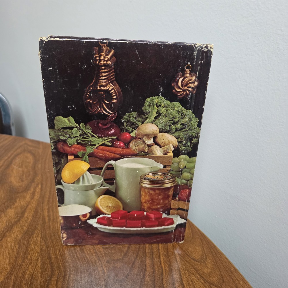 Vintage 1977 Knox Gelatin Cookbook