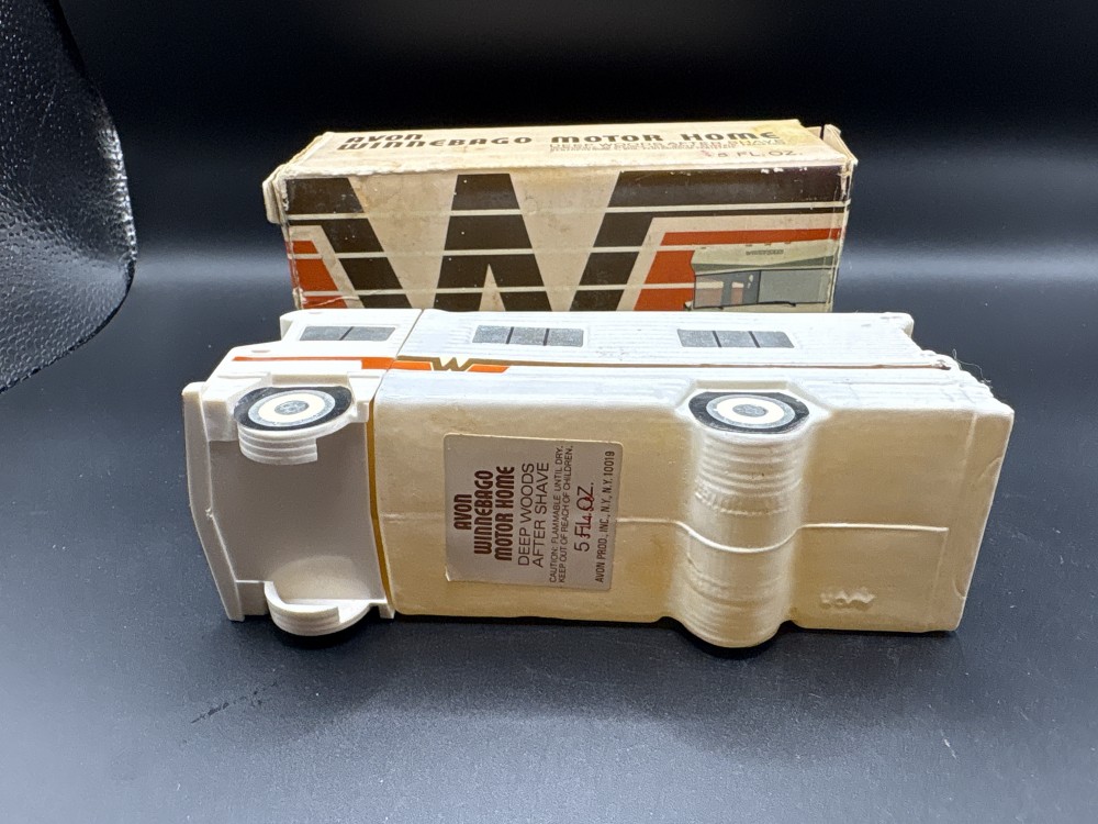 Avon Winnebago Motor Home Aftershave Decanter With Box - Vintage