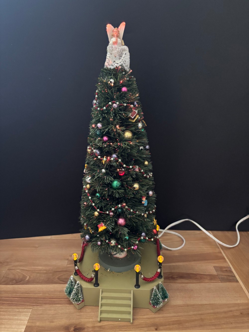 Lighted Musical Christmas Tree Carole Towne Lemax  Original Box Retired 2001 #14660