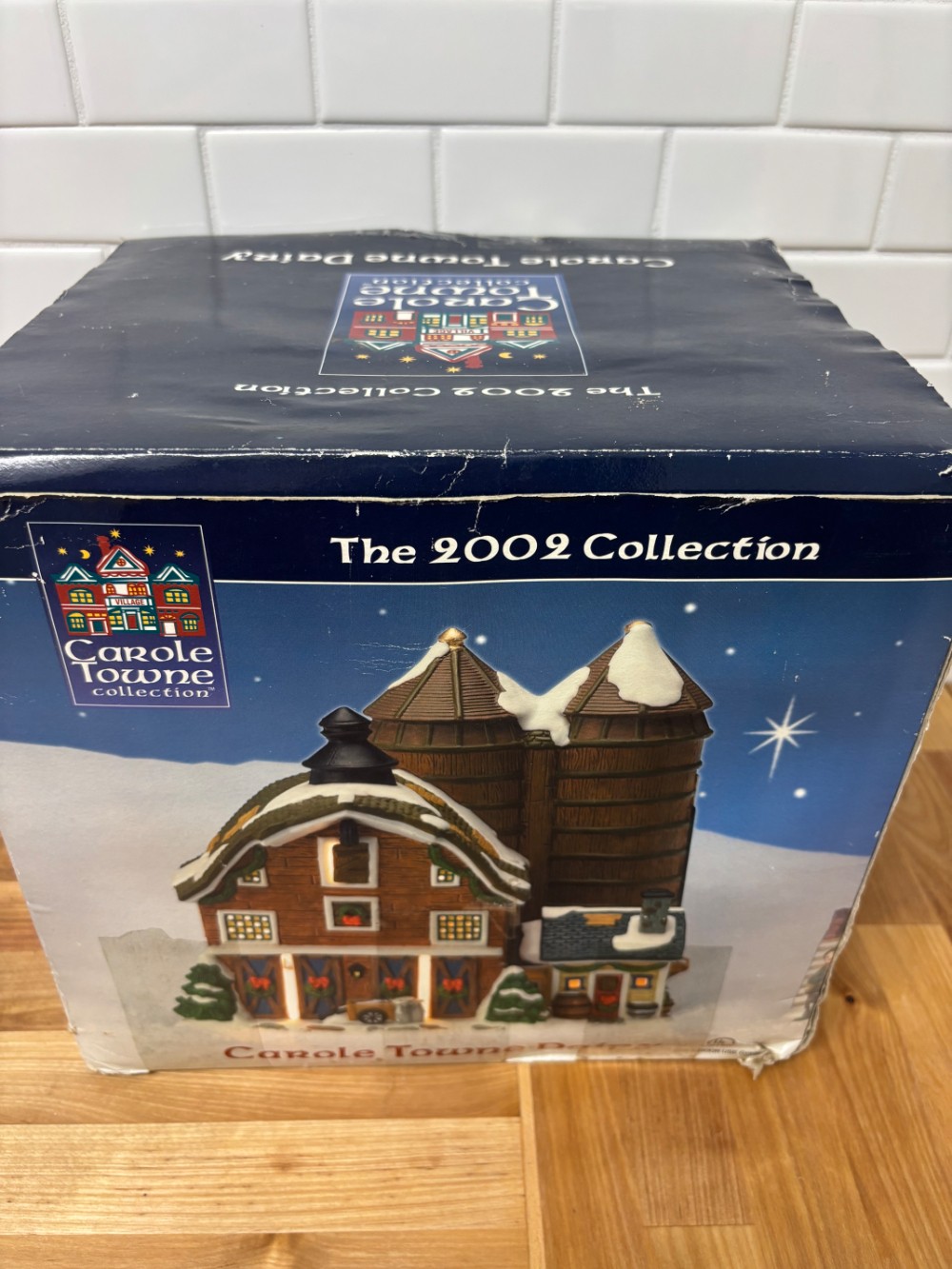 Christmas Village Farm House Carole Towne Dairy 2002 Lighted Lemax
