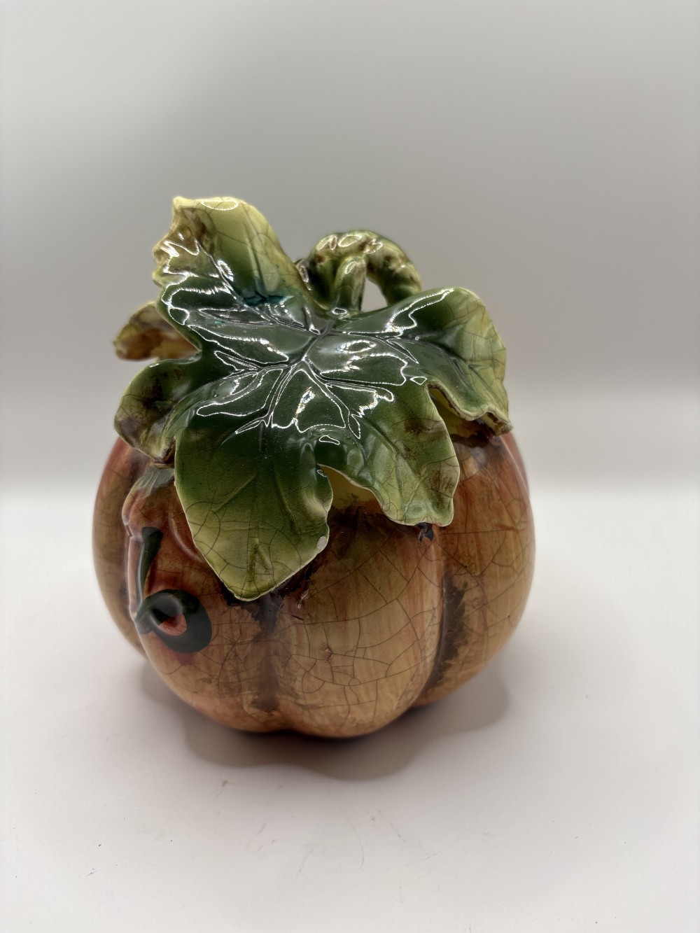 Ceramic Pumpkin ~8.5 inch H - AS IS
