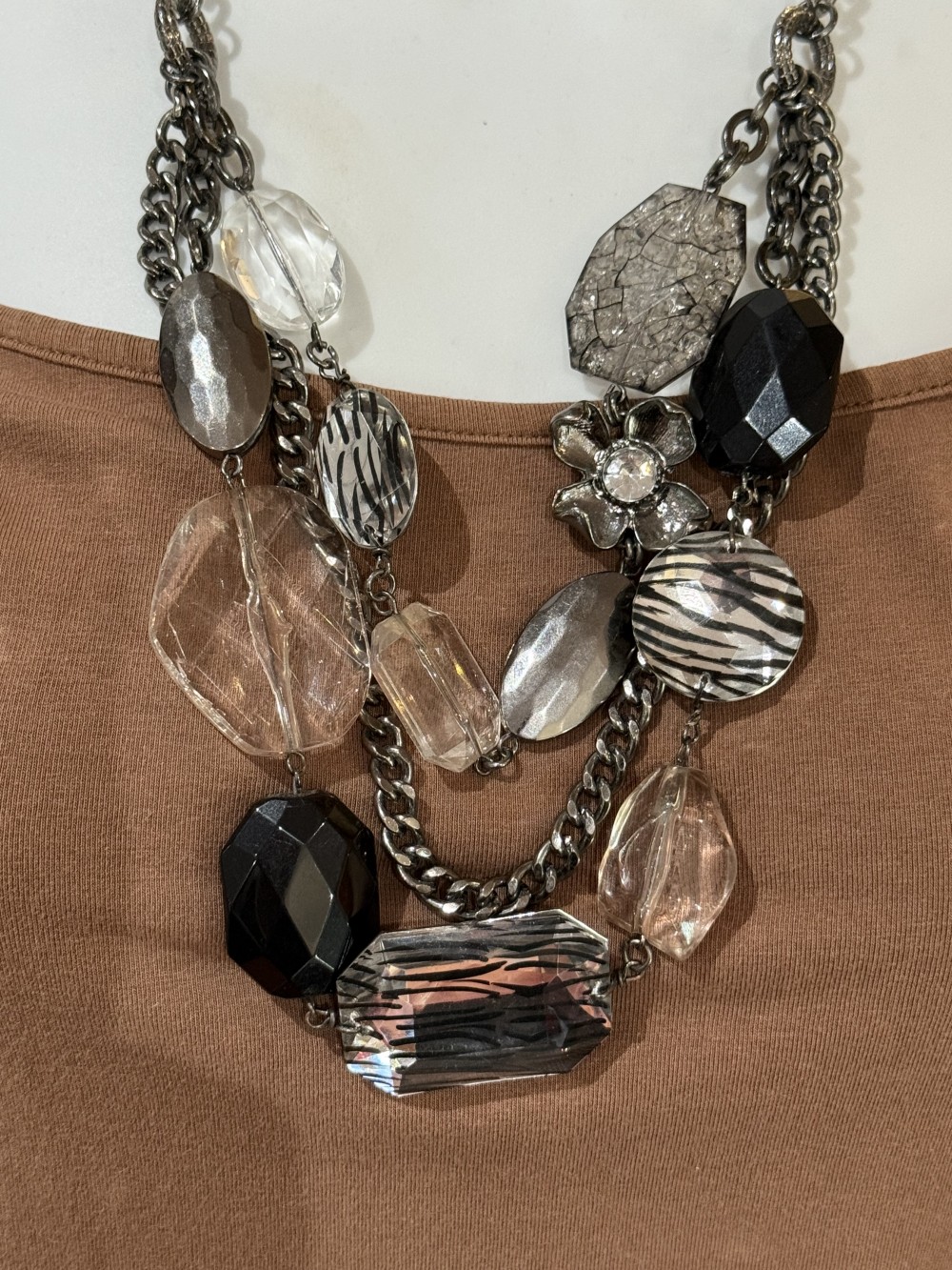 Necklace Chunky Blk & Zebra Bead Gunmetal Multi Strand