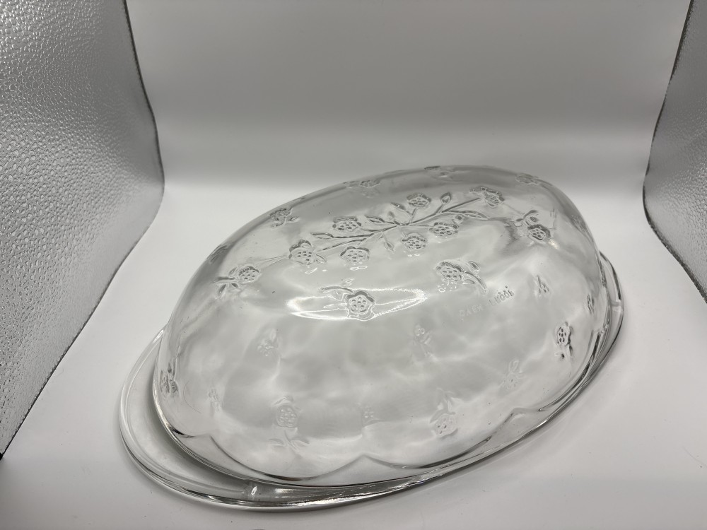Anchor Hocking Clear Covered Casserole 