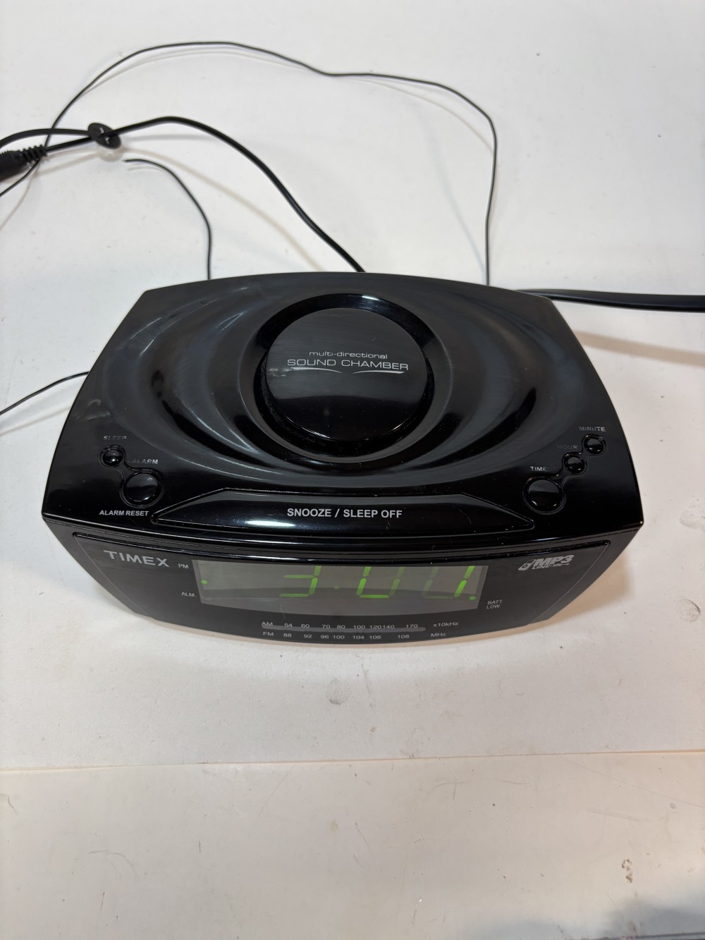 Timex T227BQ digital alarm clock radio MP3 player Connect