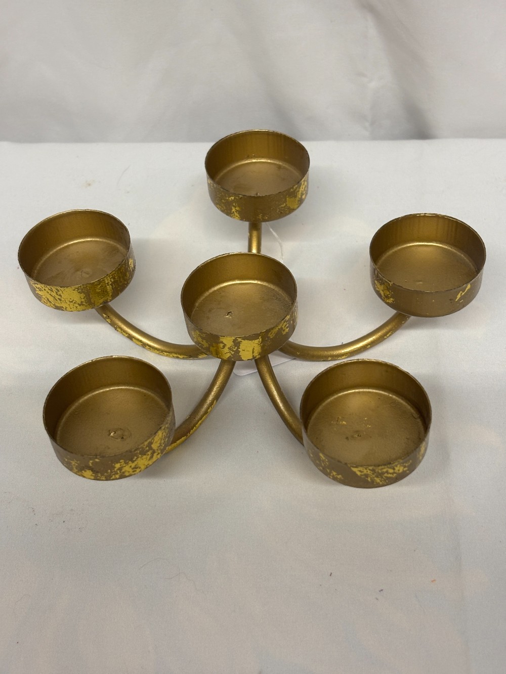 Candle holder brass metalic holds 6 tea lights