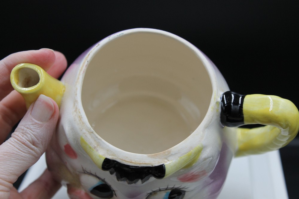 Vtg 3pc kitsch antrhopomorphic cow tea set AS IS