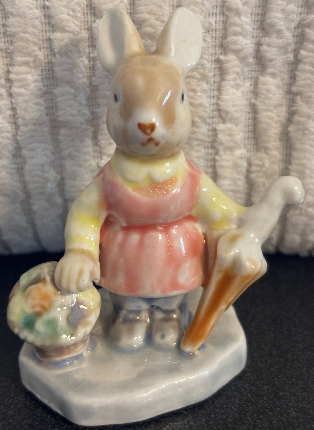 Albert Kessler ceramic bunny rabbit umbrella figurine Price Products