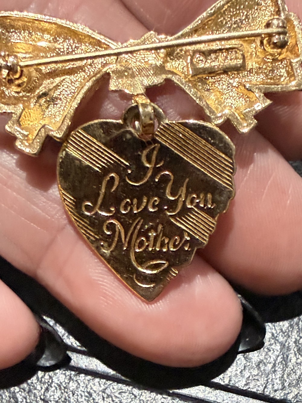 Vintage Gold Bow with Dangling Heart Engraved with I LOVE YOU MOTHER on the back