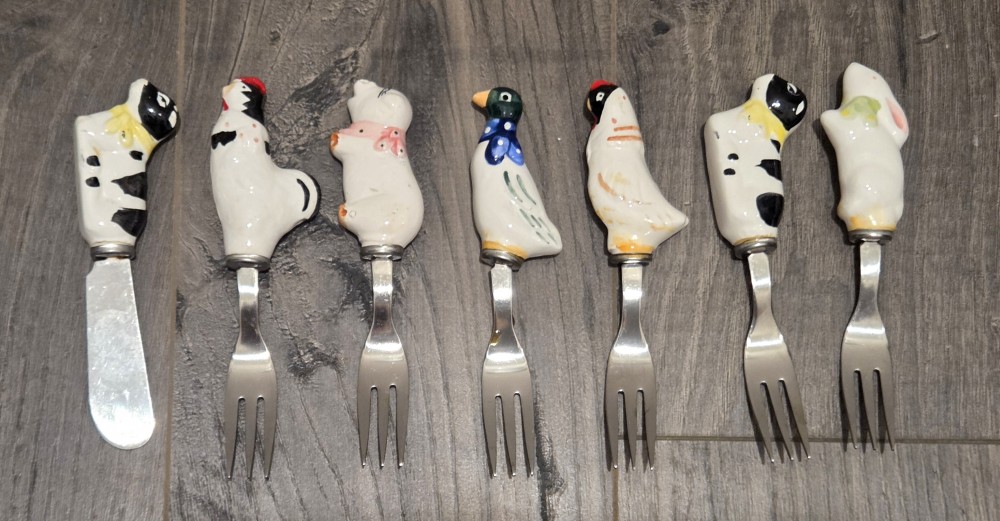 VTG Ceramic Farm Animals Forks + 1 Spreader