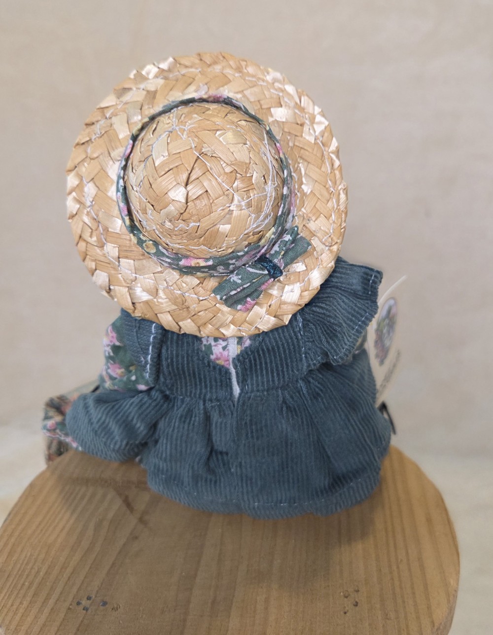 Avonlea Traditions Anne of Green Gables Porcelain Doll Shelf Sitter