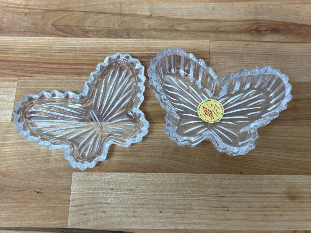 Vintage Artmark 24% Lead Crystal Butterfly Trinket Jewelry Box Taiwan