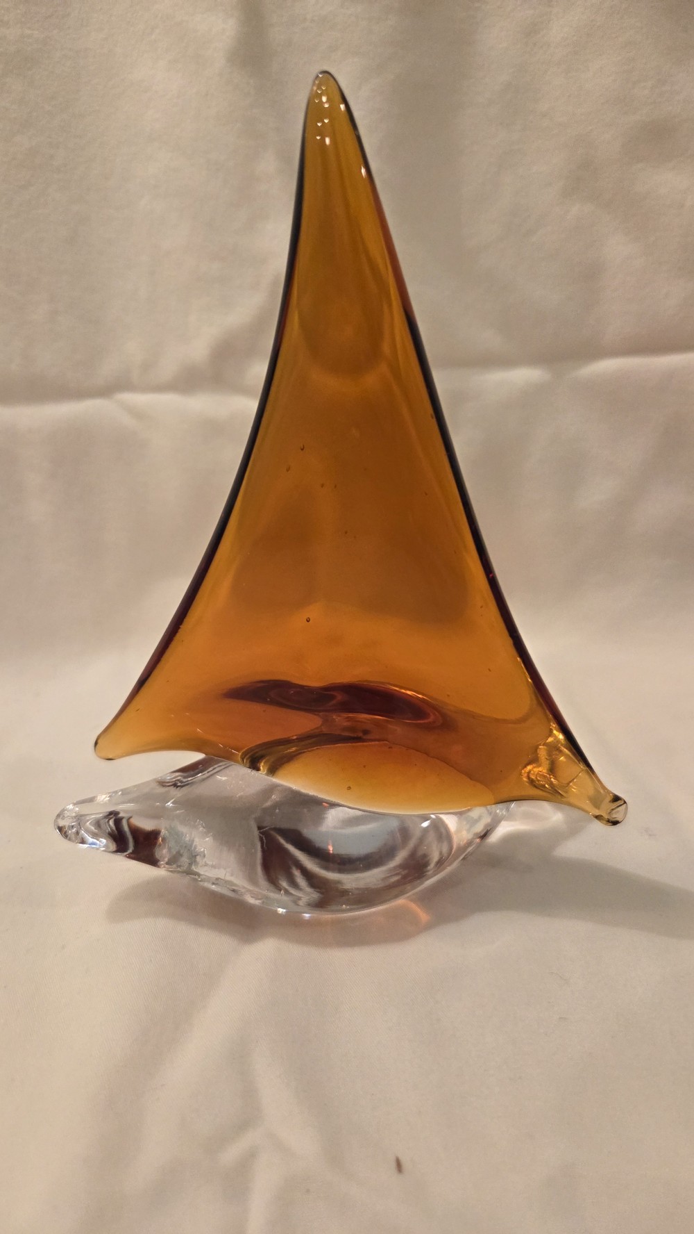 DO-1728 amber art glass sailboat