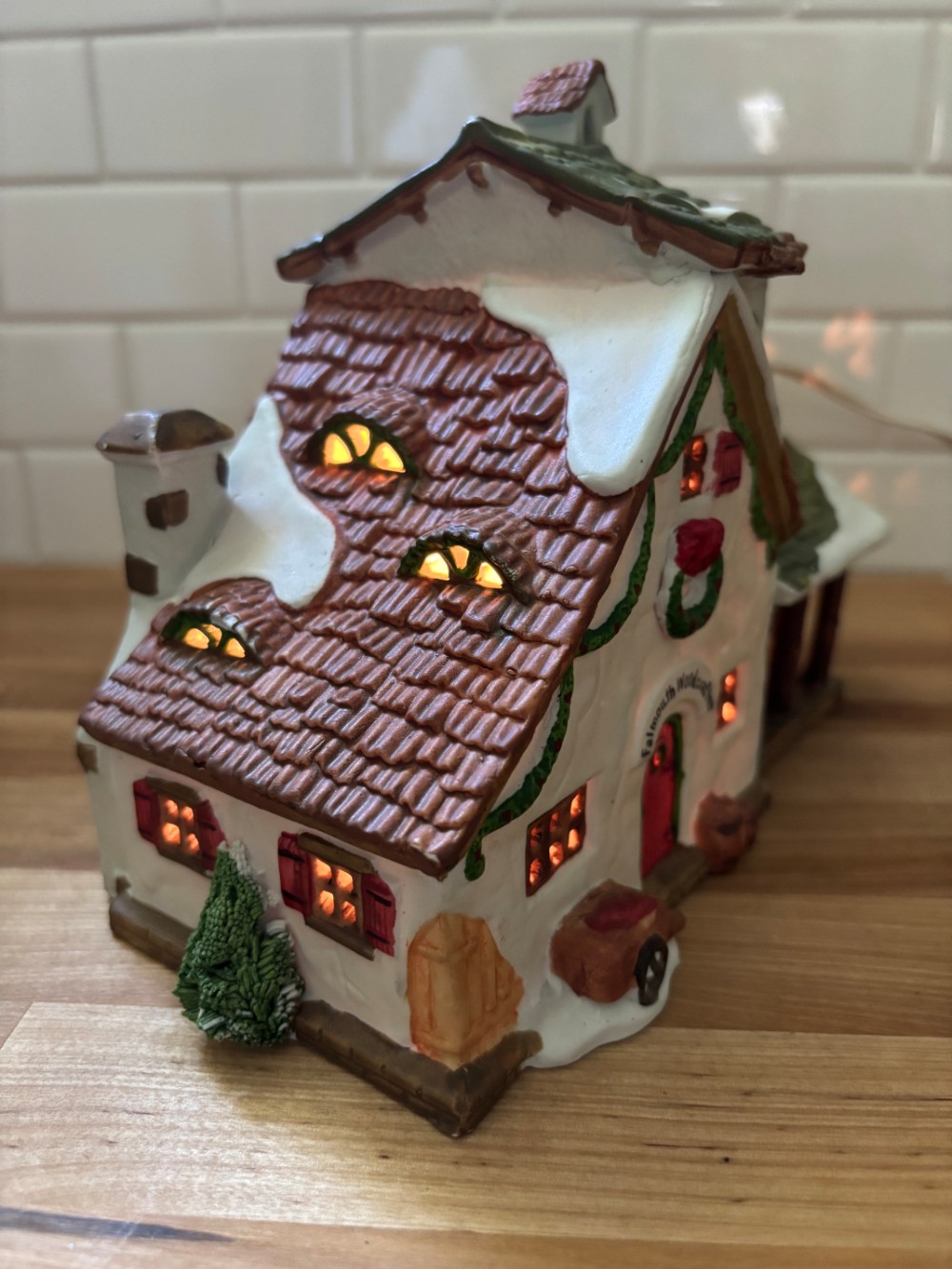 Falmouth Woodcrafter Christmas Village Lighted Building House Lemax Dickensvale 1994