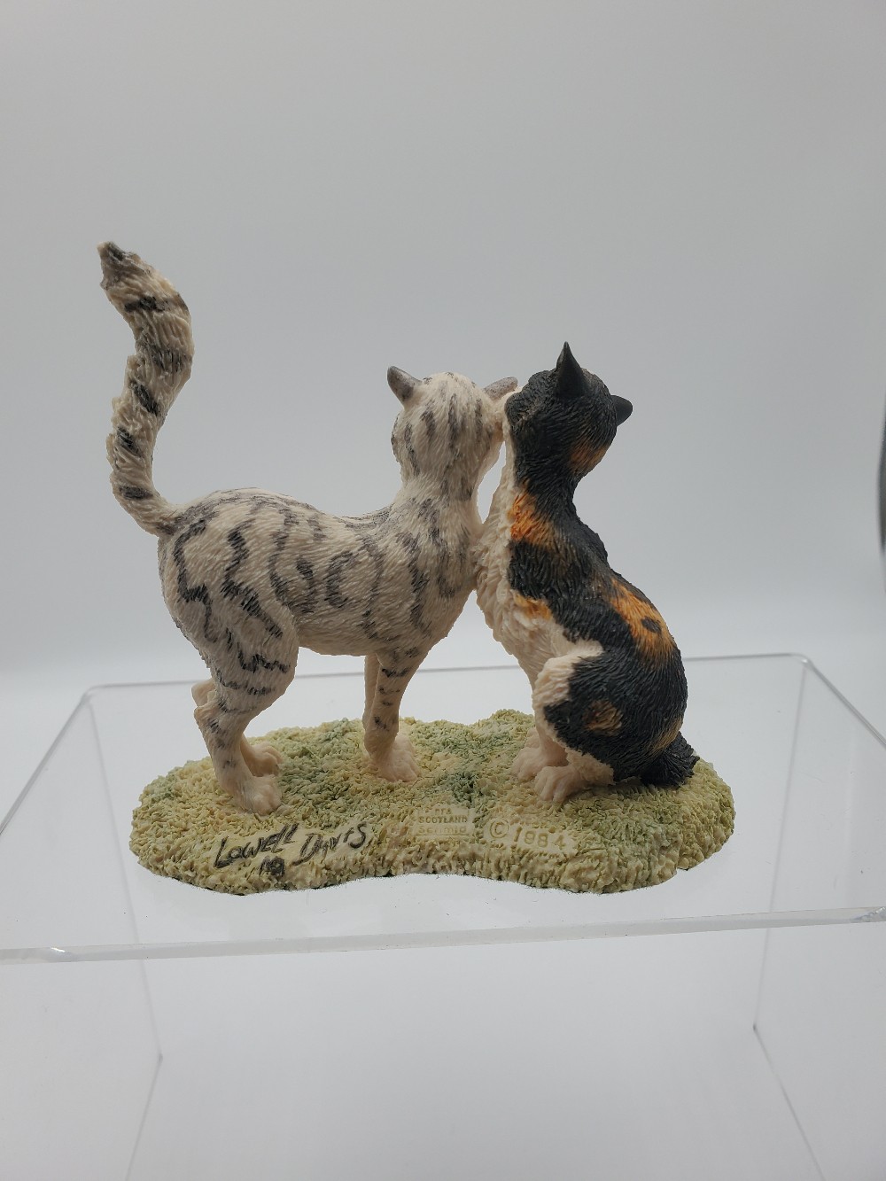Lowell Davis Two Cat Figurine Scotland 1984
