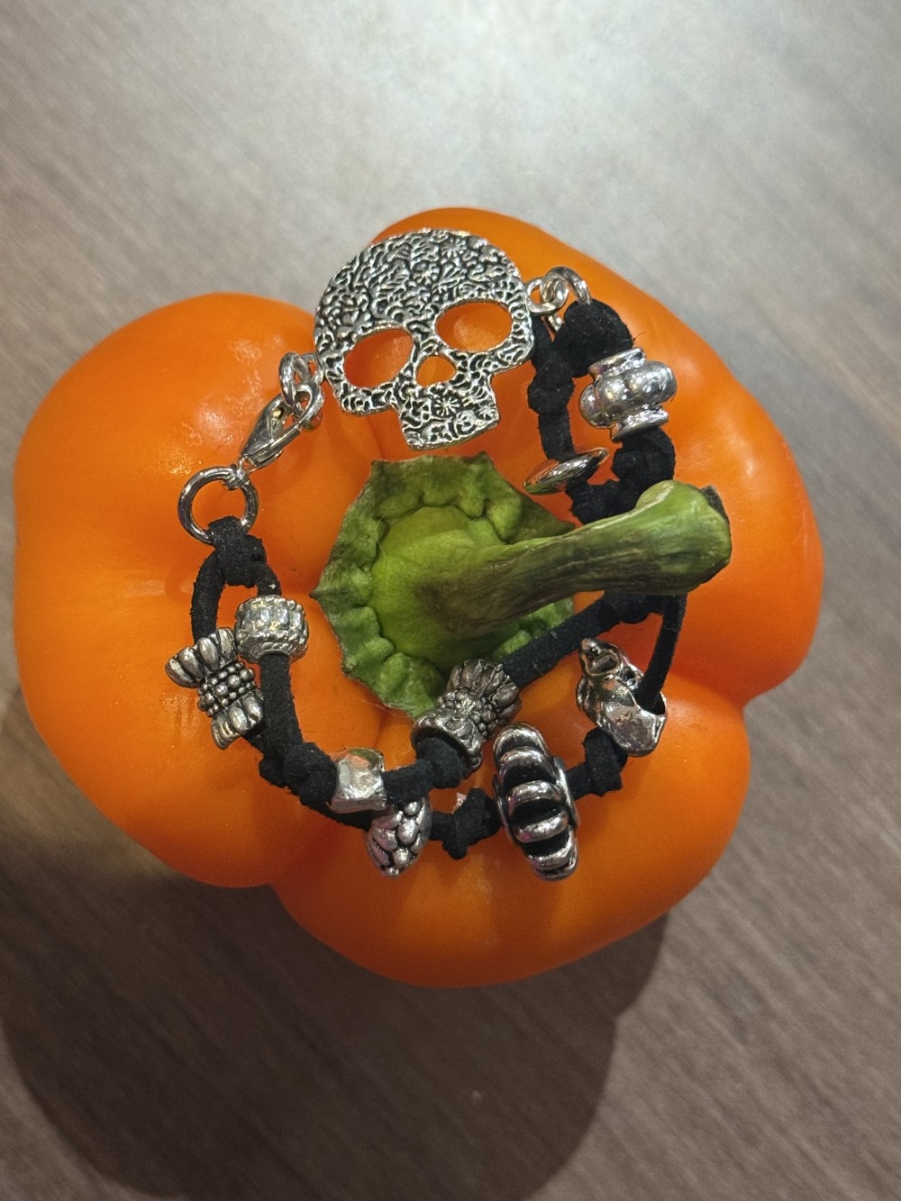 Bracelet - Silver skull Black leather bead accents