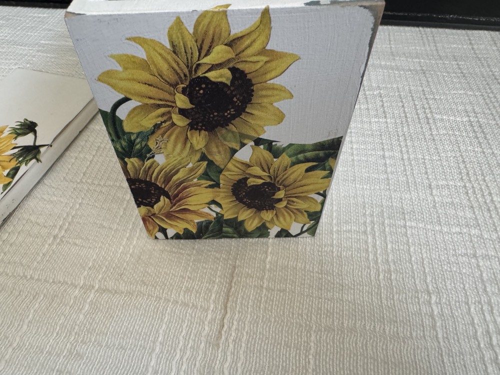 RECIPE BOX SUNFLOWER MOTIF