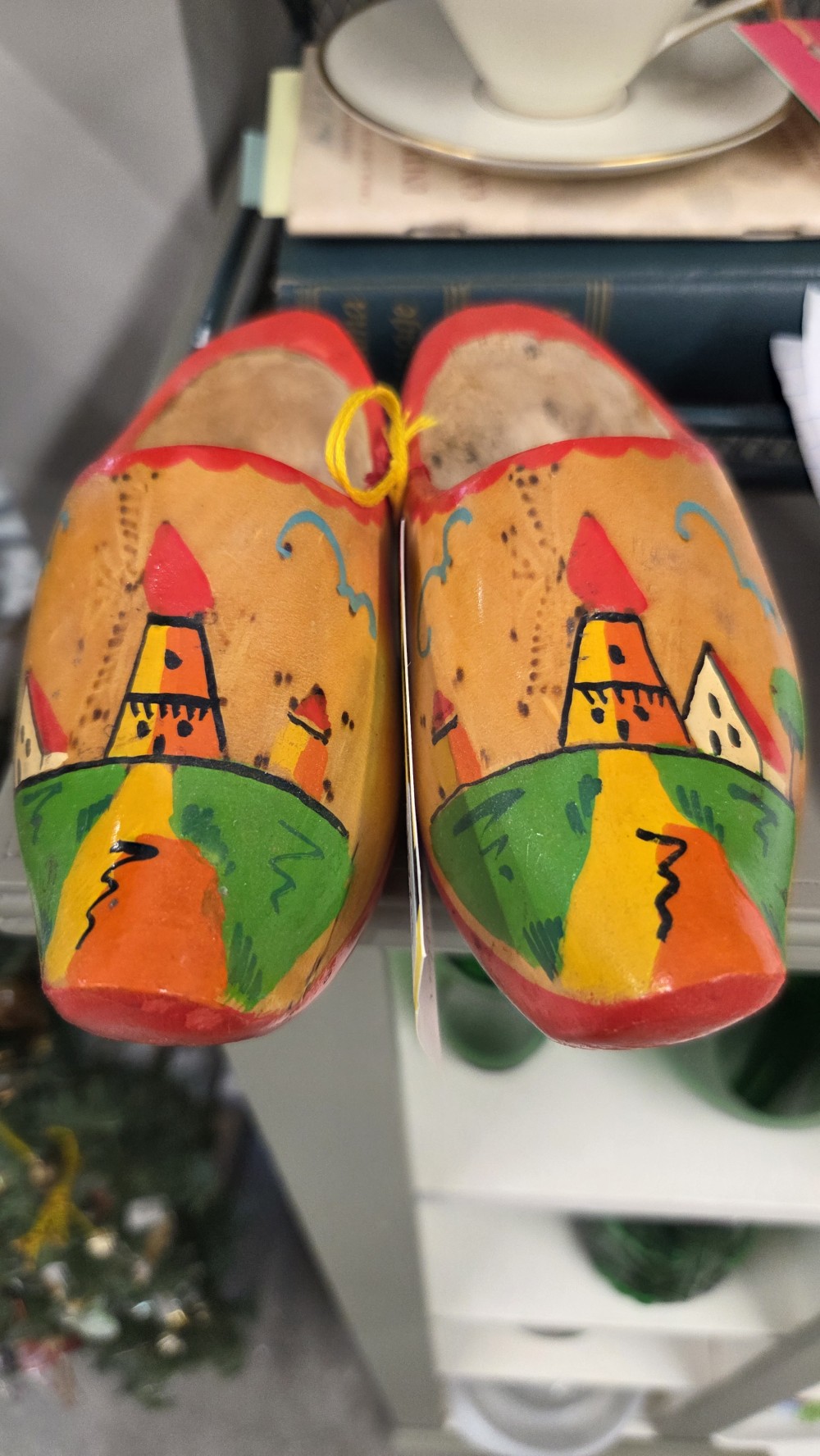 DO-1174 Pair Vtg Wood Dutch Shoes