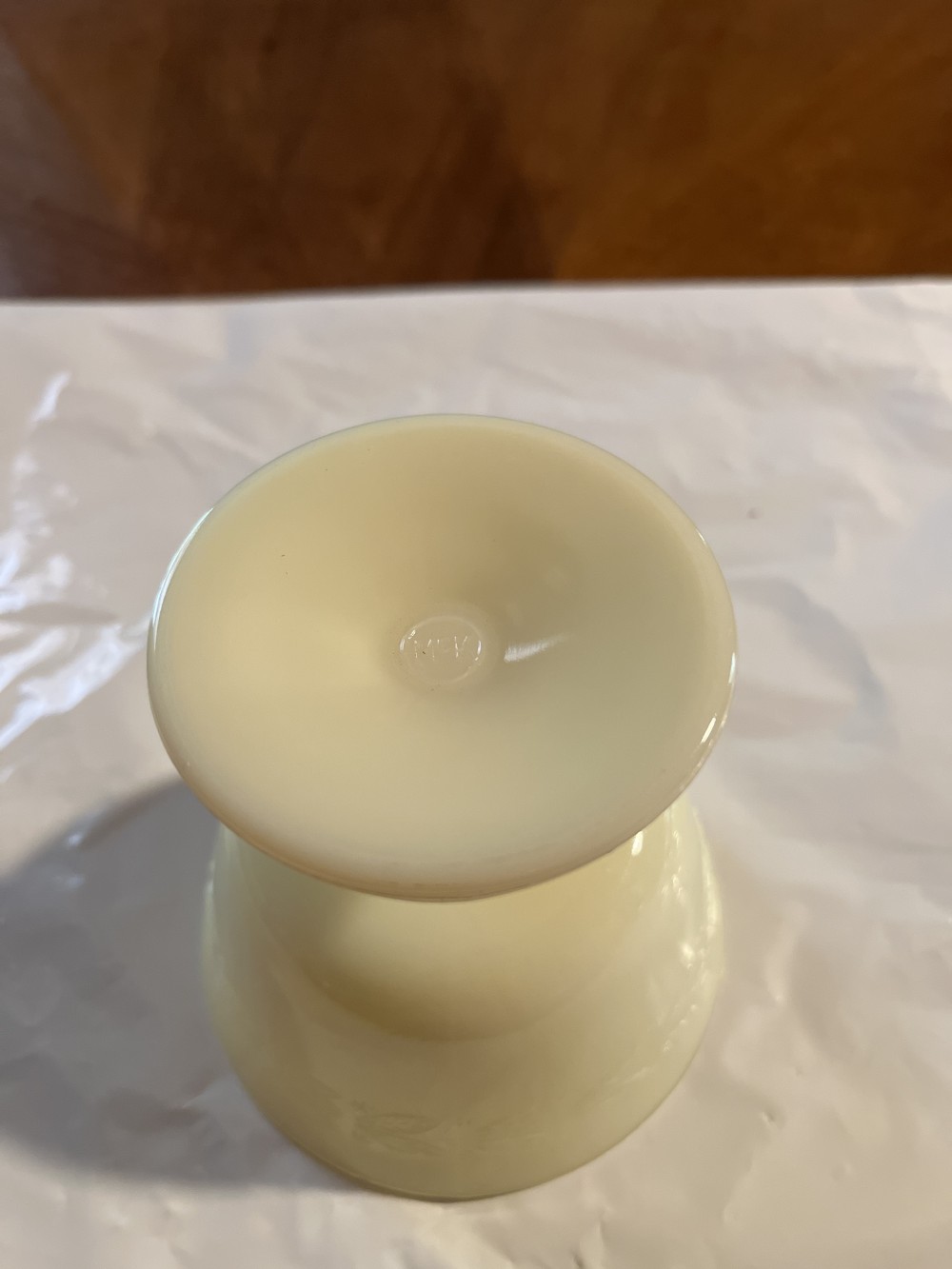 1930s McKee Custard cup & plate GLOWS