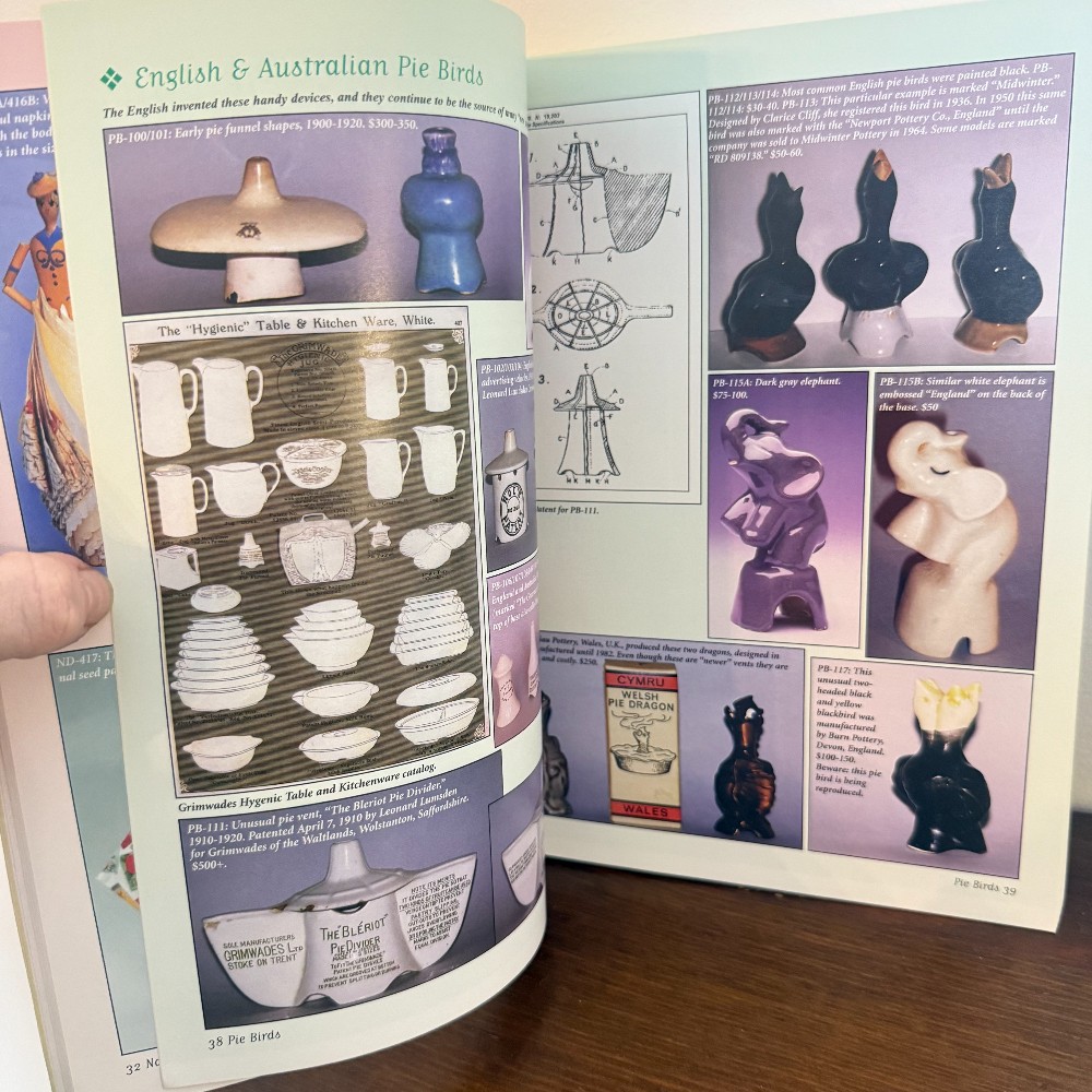 Collectibles for the Kitchen, Bath and Beyond, 2nd Edition, Blue and Cream Softcover