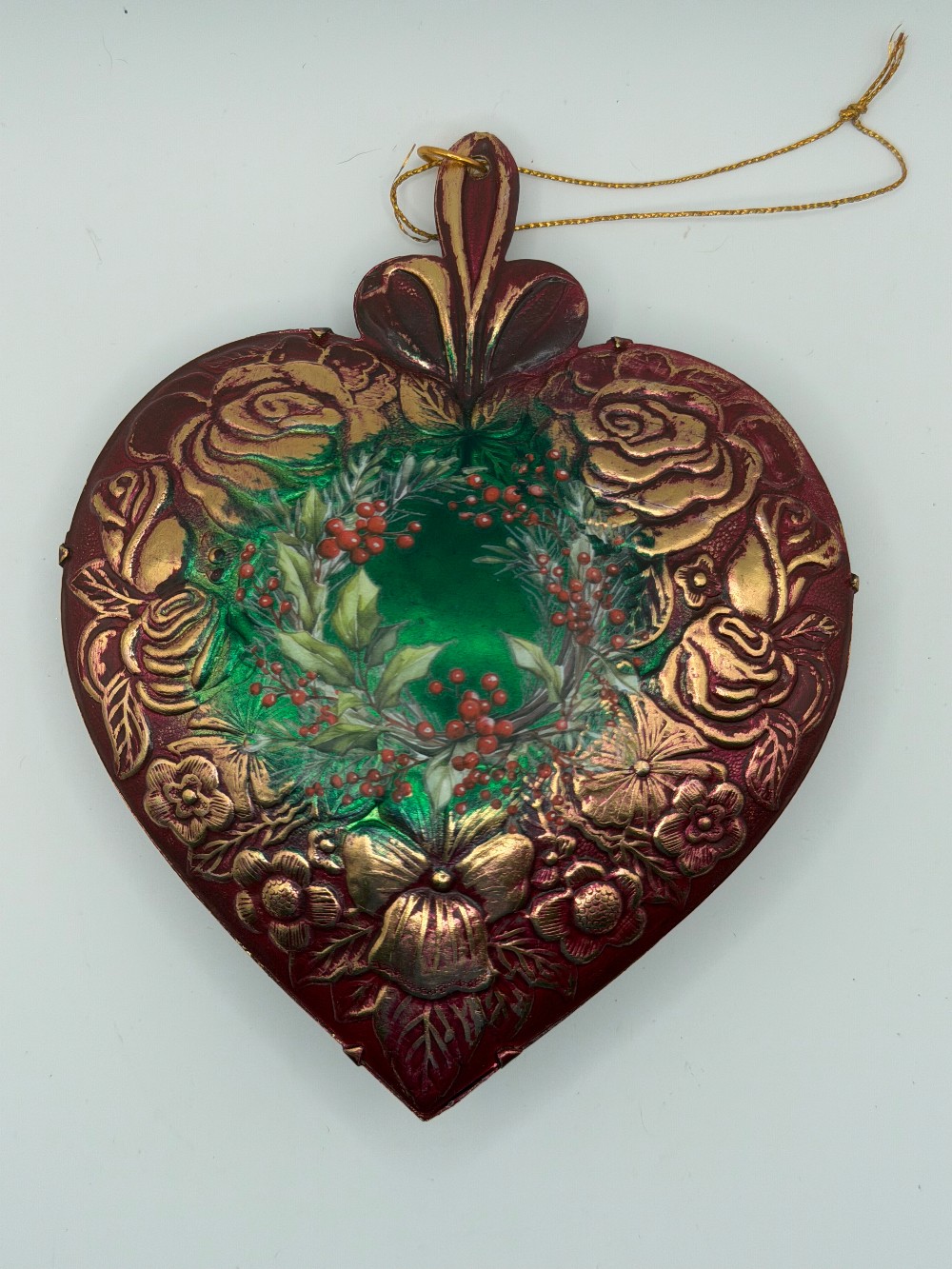 Metal Victorian Heart Ornament