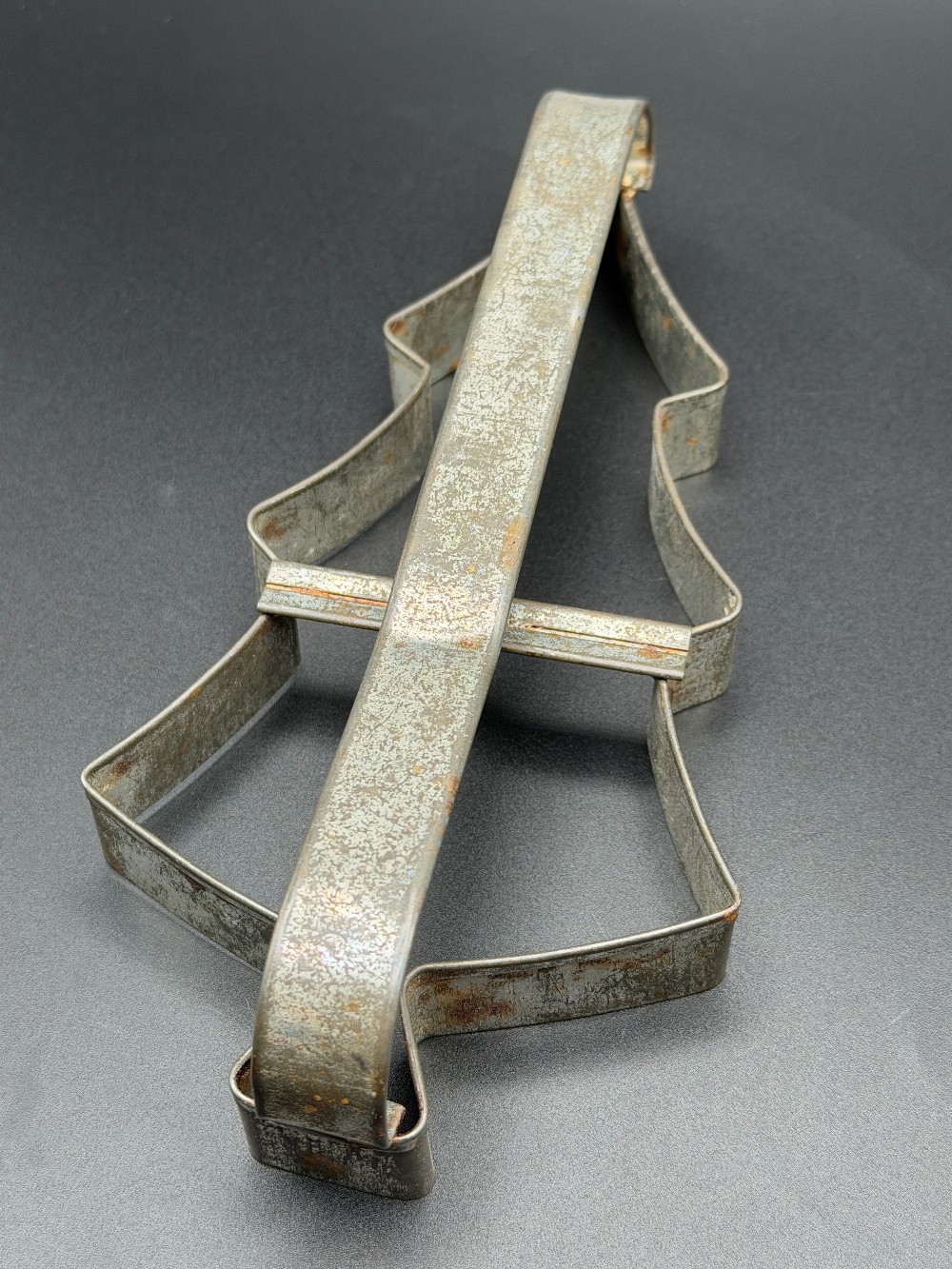 Large Vintage 1940s Tin Christmas Tree Cookie Cutter with Strap Handle