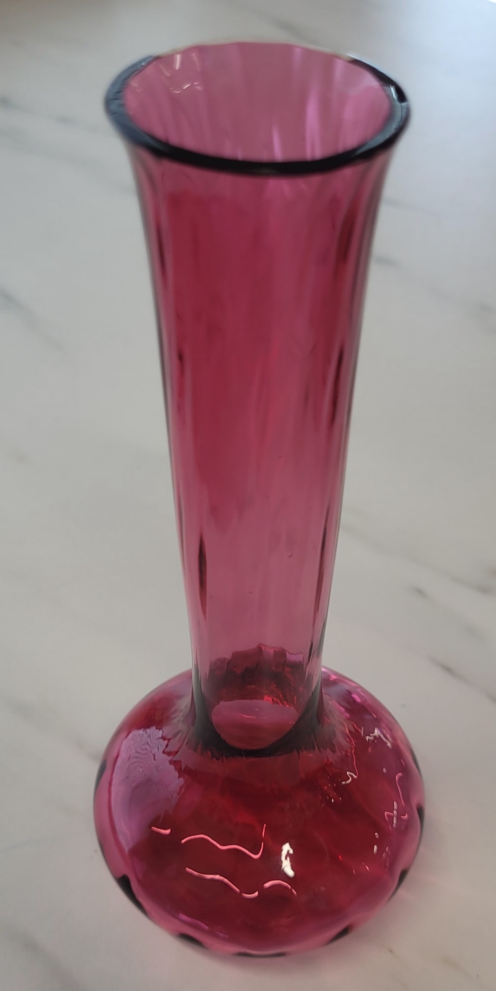VTG Pilgrim Cranberry Glass Bud Vase