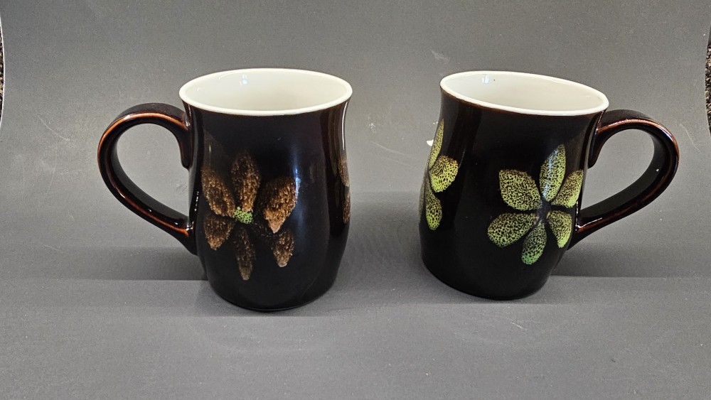 Set of 2 handmade mugs