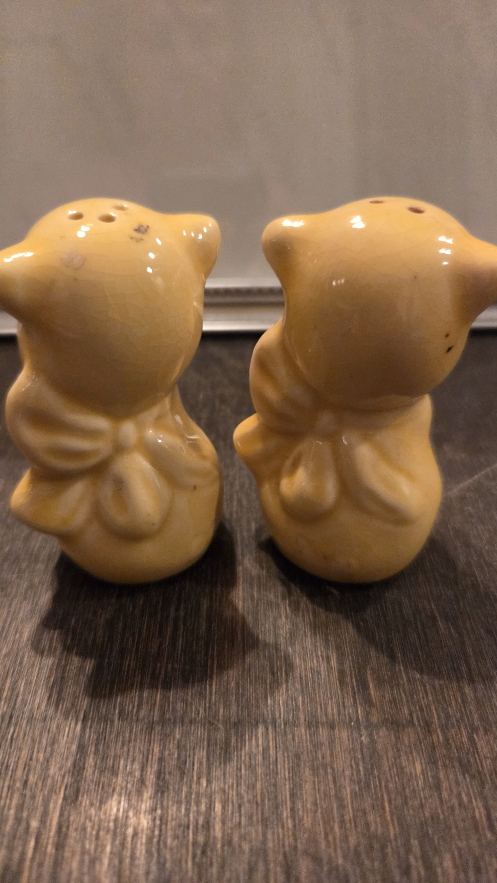 SS-106 vtg ceramic Pigs S&P