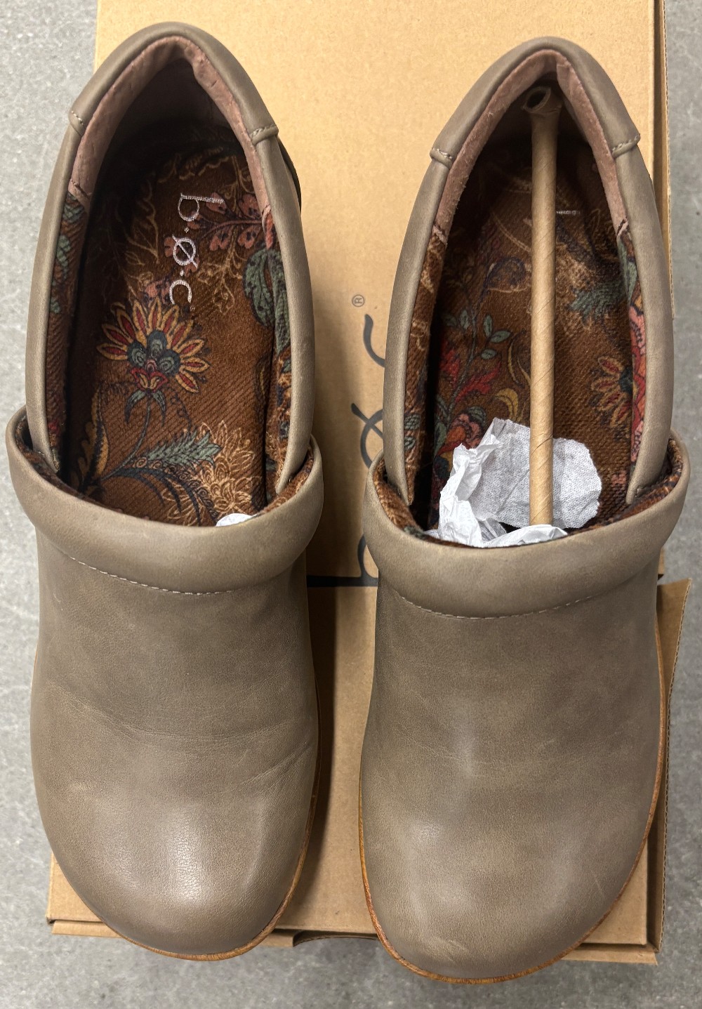 Shoes B.O.C. Peggy II taupe faux wood sole clogs size 8M