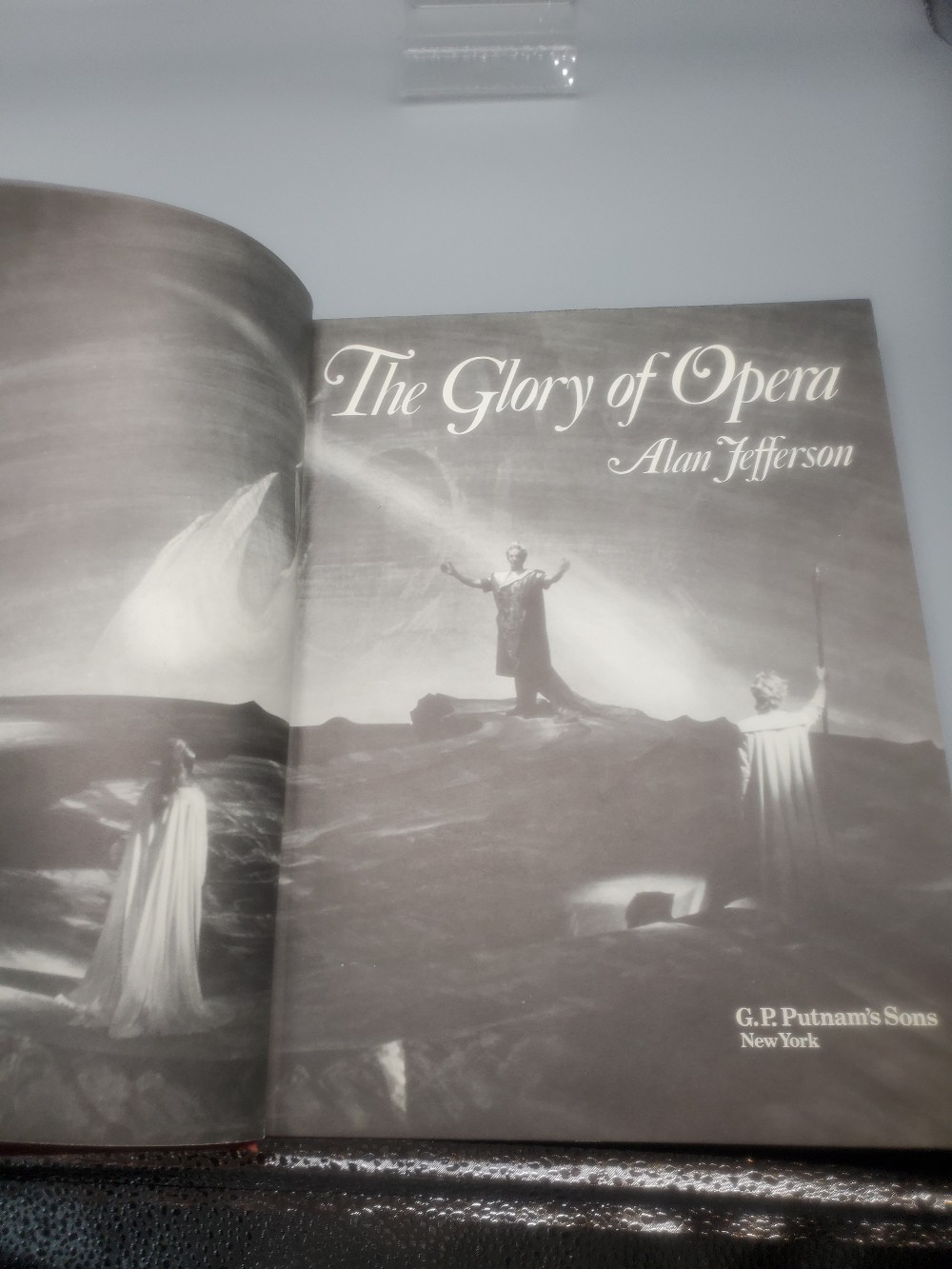 The Glory of Opera 1976 First Edition Alan Jefferson