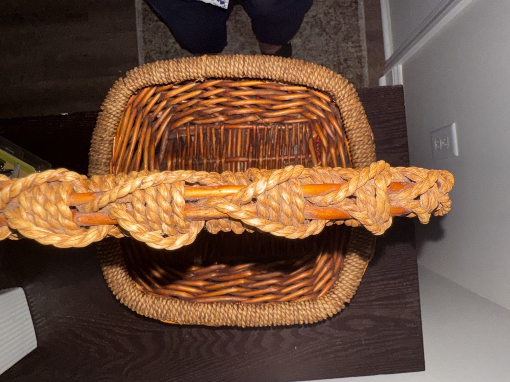 WILLOW BASKET, WOVEN SISAL