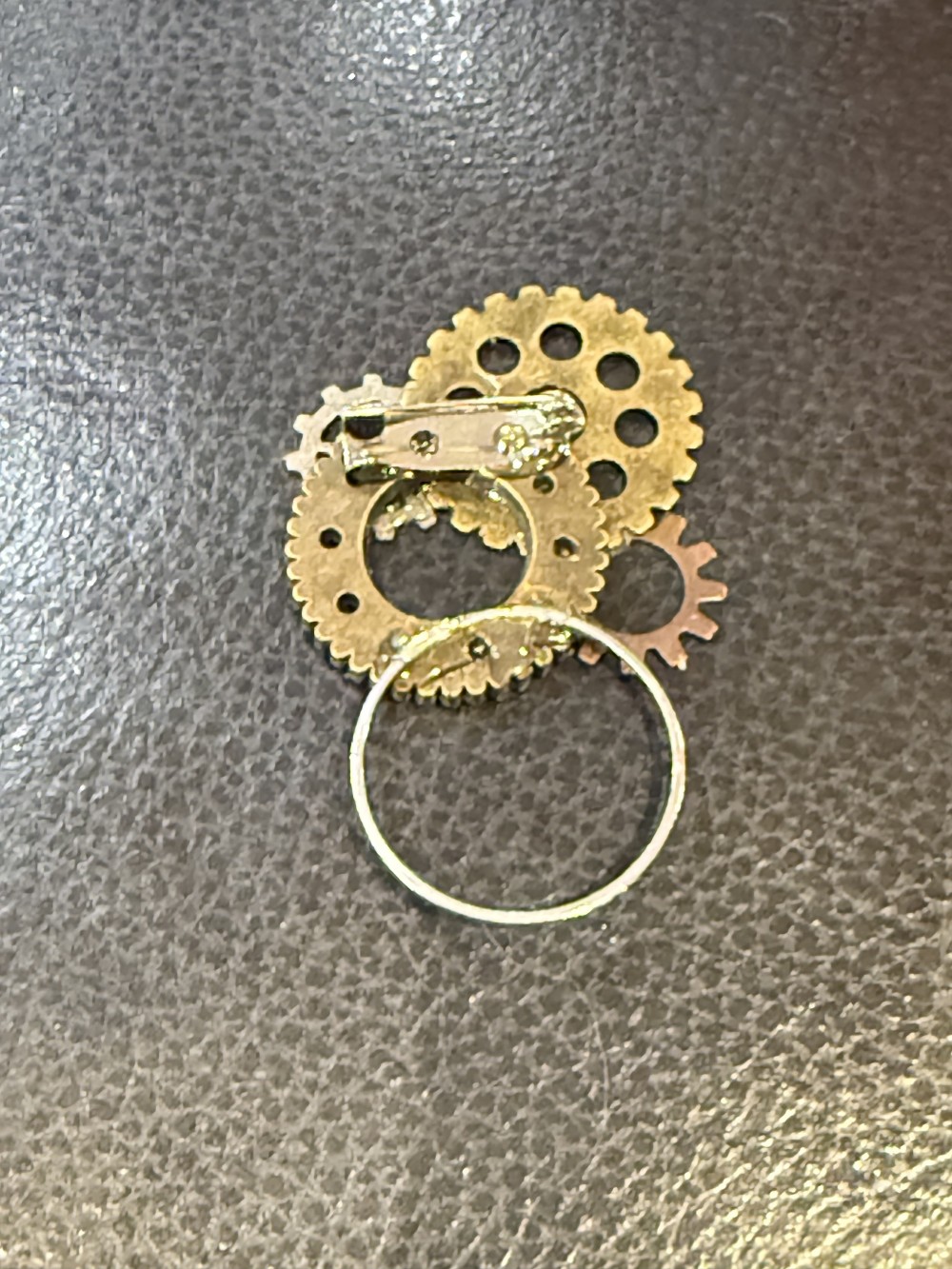 Eyeglass or ID Badge Holder Pin - SteamPunk Gears