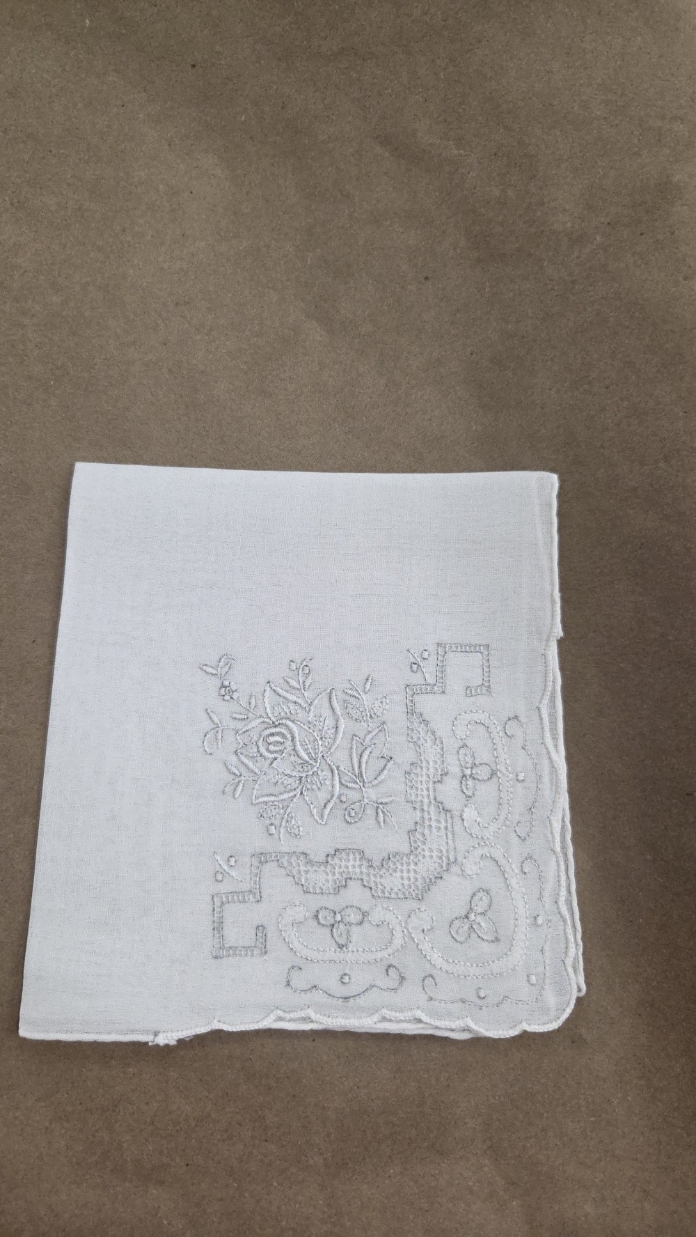 HK-815 off white wedding hankie