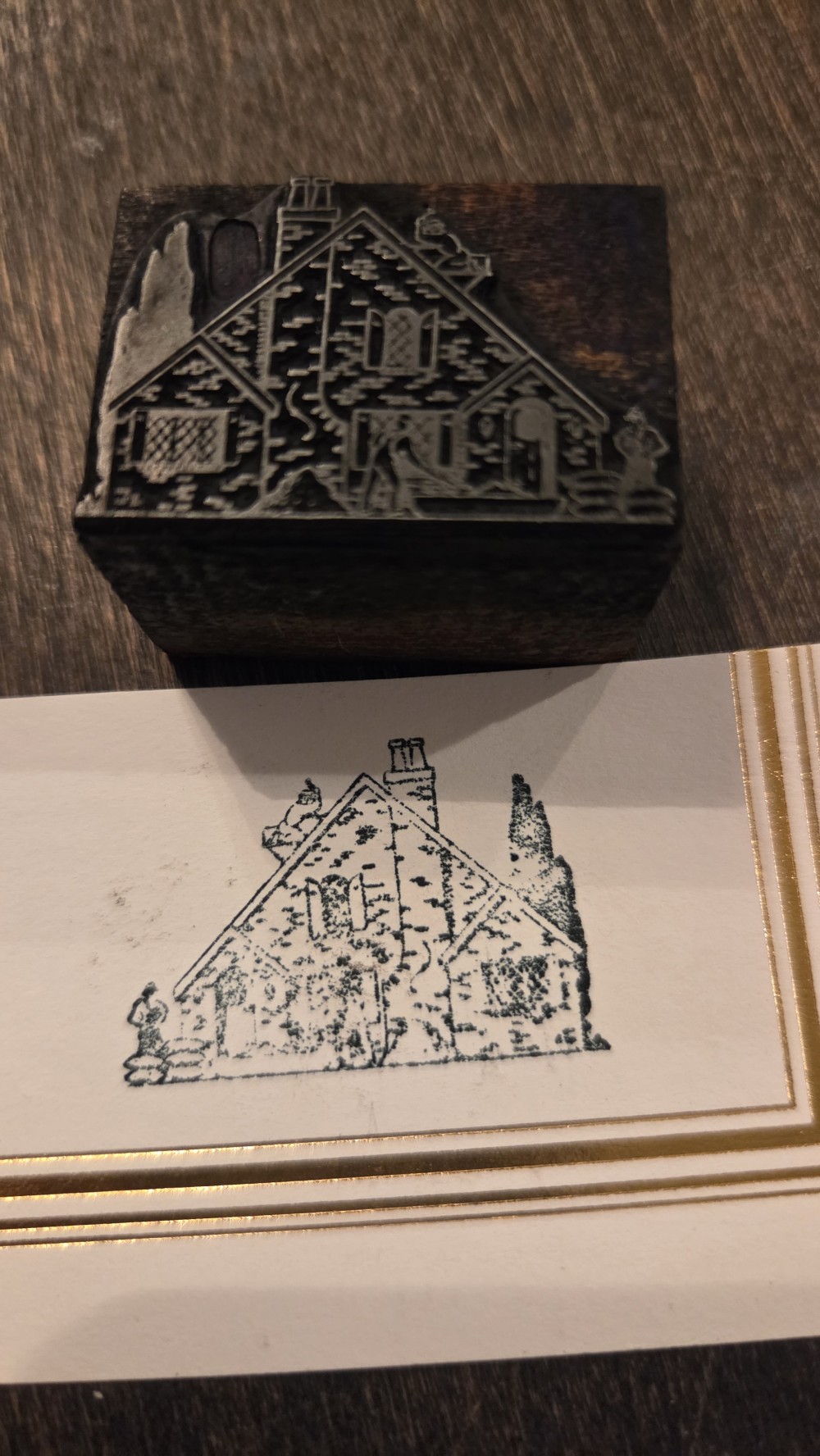 DO-1824 vtg printing block Cottage
