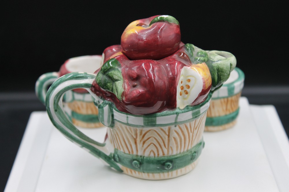 Bushel of Apples 3-pc mini tea set AS IS