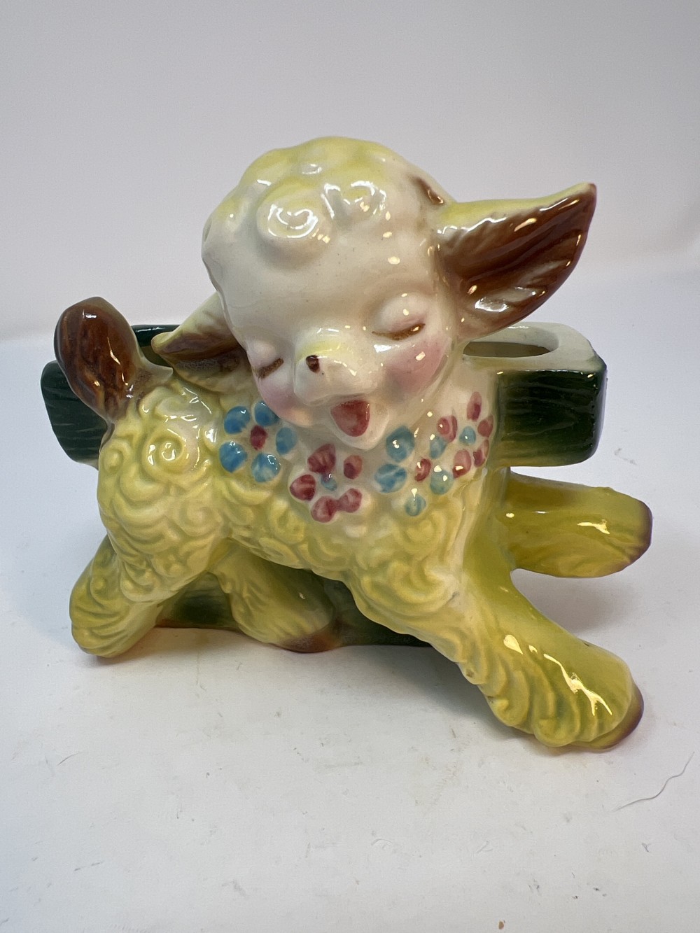 Vtg Lamb Planter