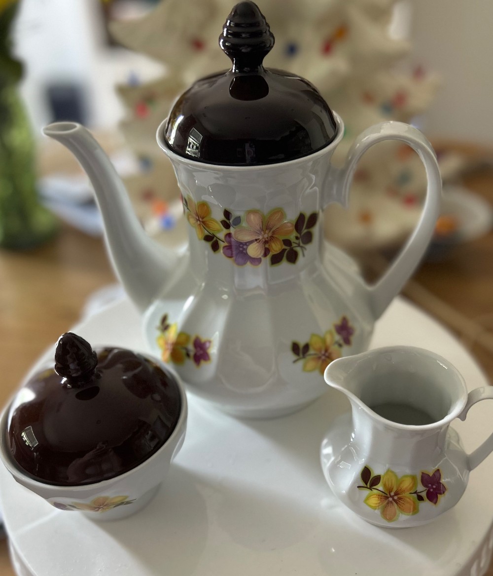 VTG Tea Set: Bavaria Creidlitz Porcelain Coffee/Tea Pot Cream/Sugar Set 1970s