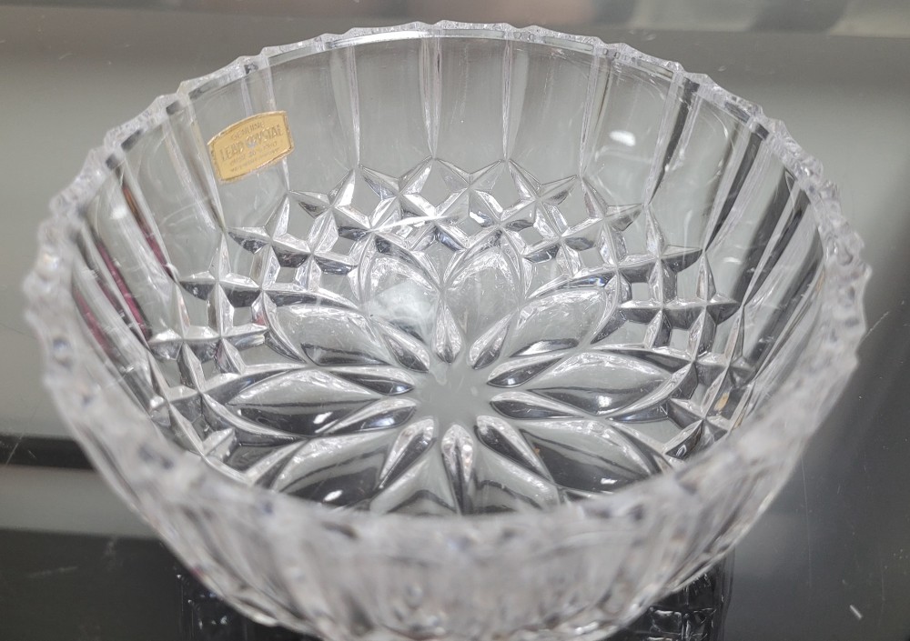 West German 74% lead crystal 4 in. bowl