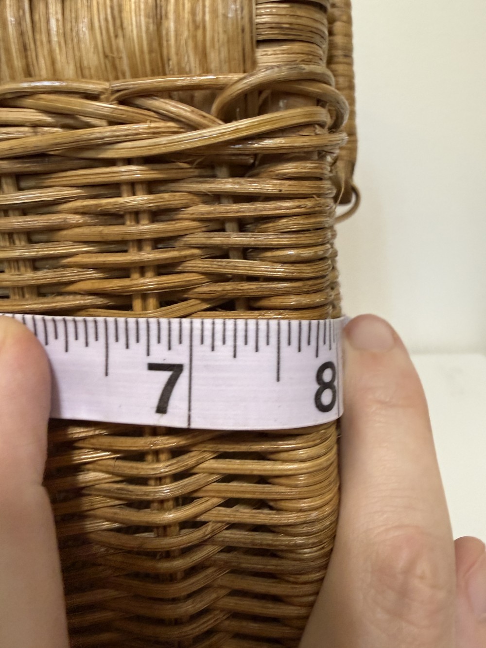 Wicker picnic basket