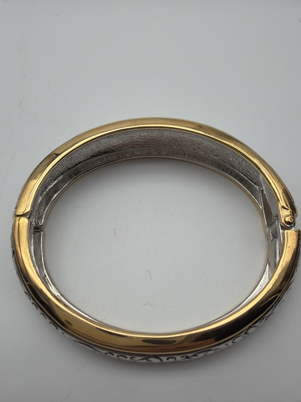 Premier Designs Two-Tone Hinged Bangle