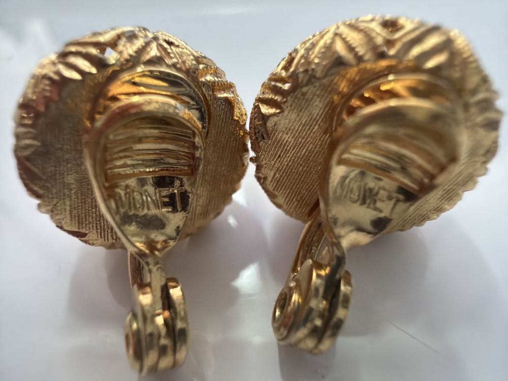 Vintage Monet Bal D’Or Gold Tone Filigree Clip-On Earrings