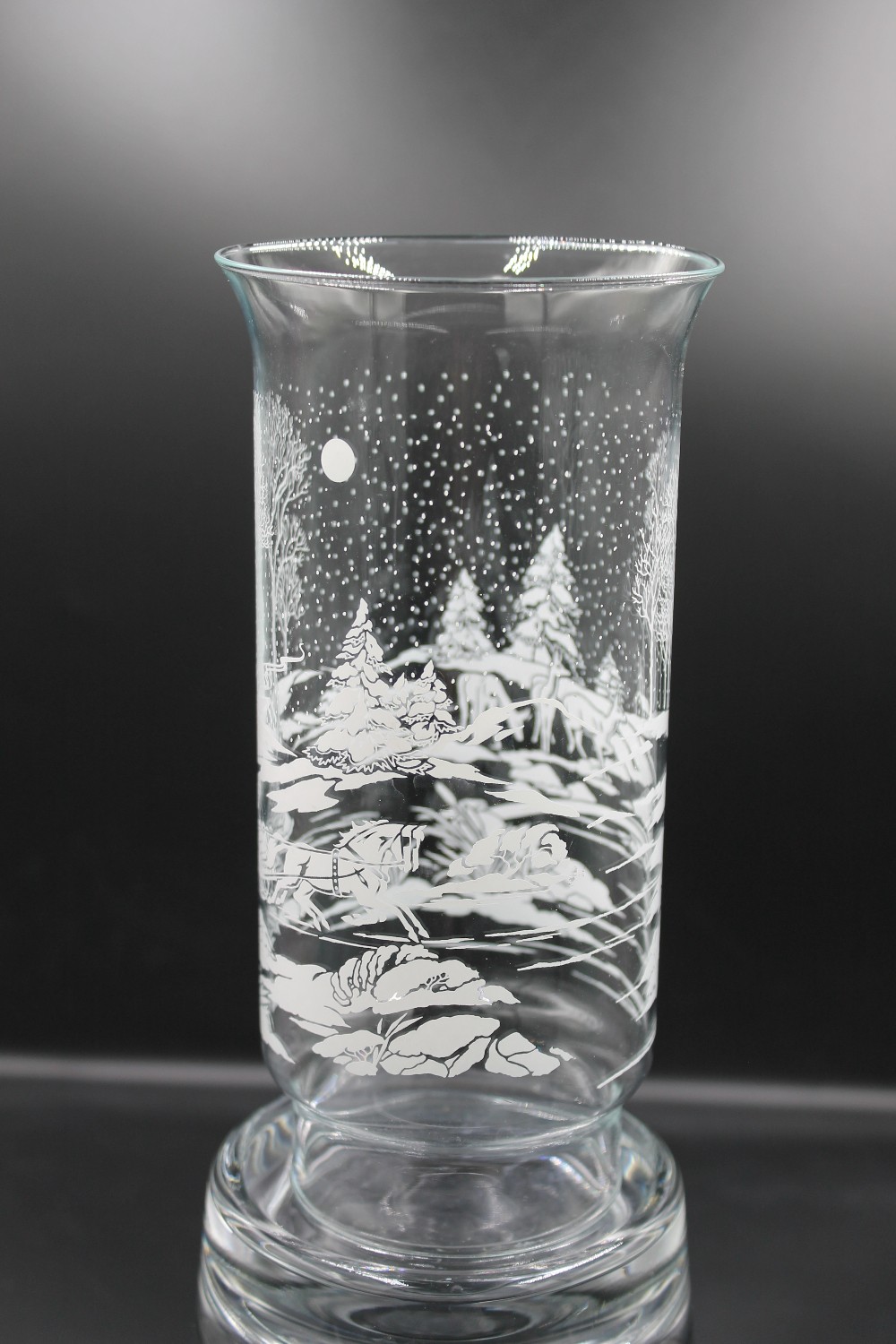 Vtg glass hurricane white winter sleigh/deer scene