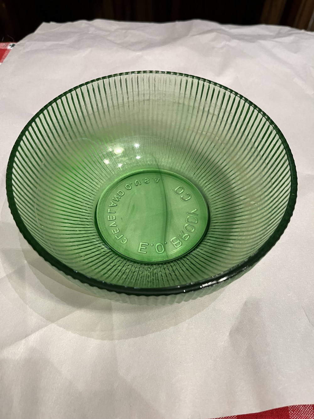 Vtg E.O. Brody green glass bowl