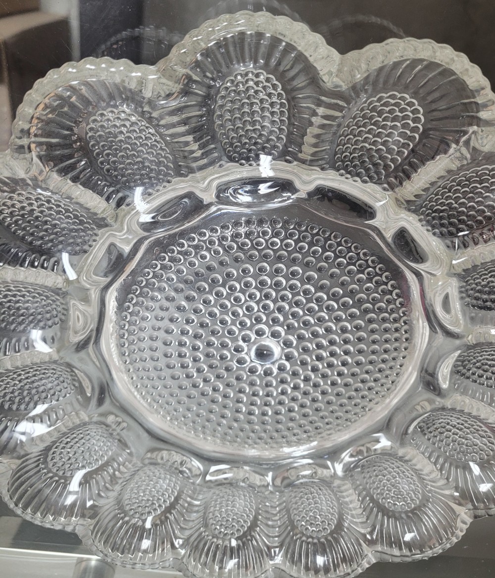 VTG India Glass Hobmail egg plate
