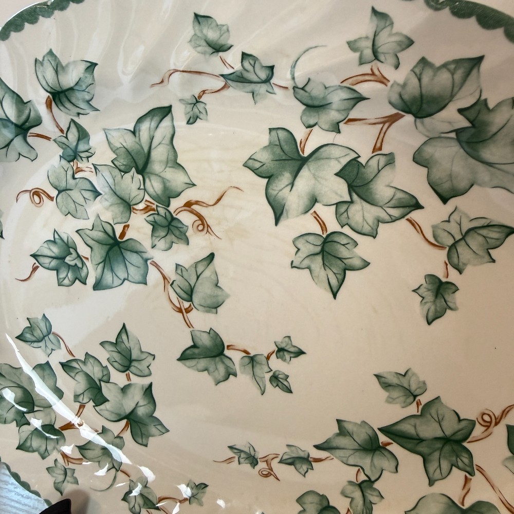 Vintage Green Ivy Oval Serving Platter