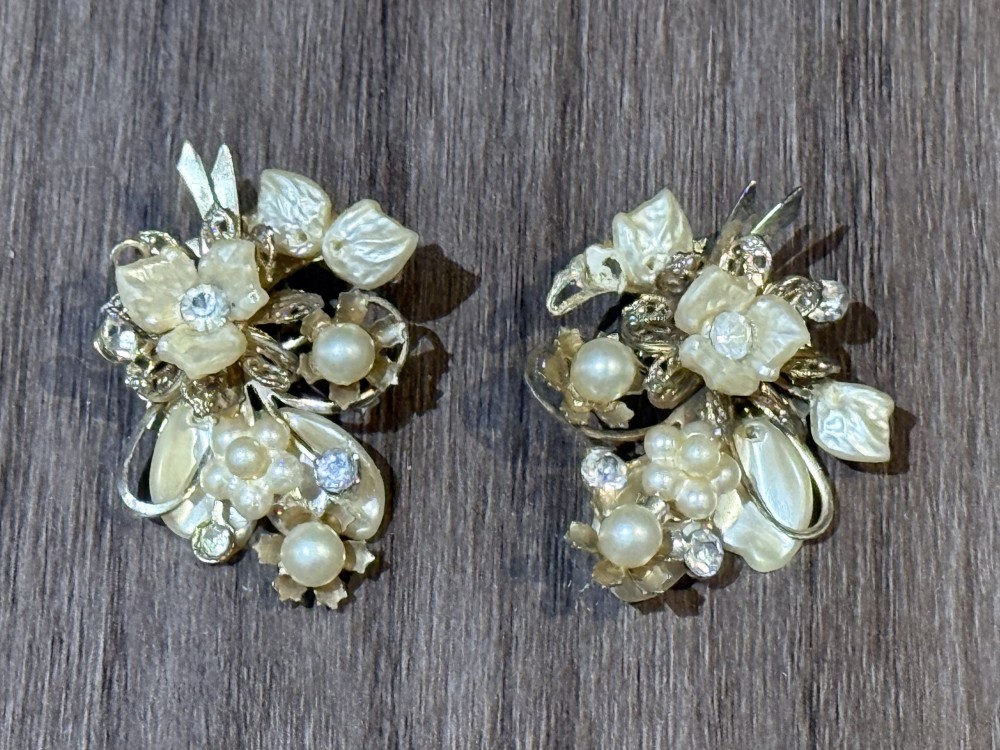 Vintage Floral Pearl and Rhinestone Gold Clip on Earrings