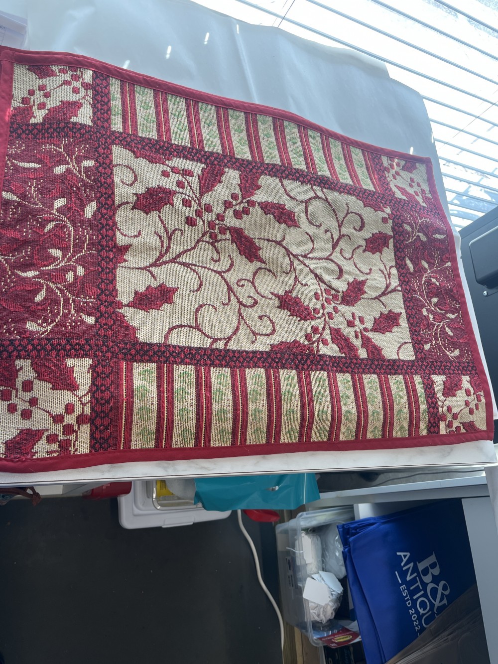 7”x26” decorative Holiday mats (2)